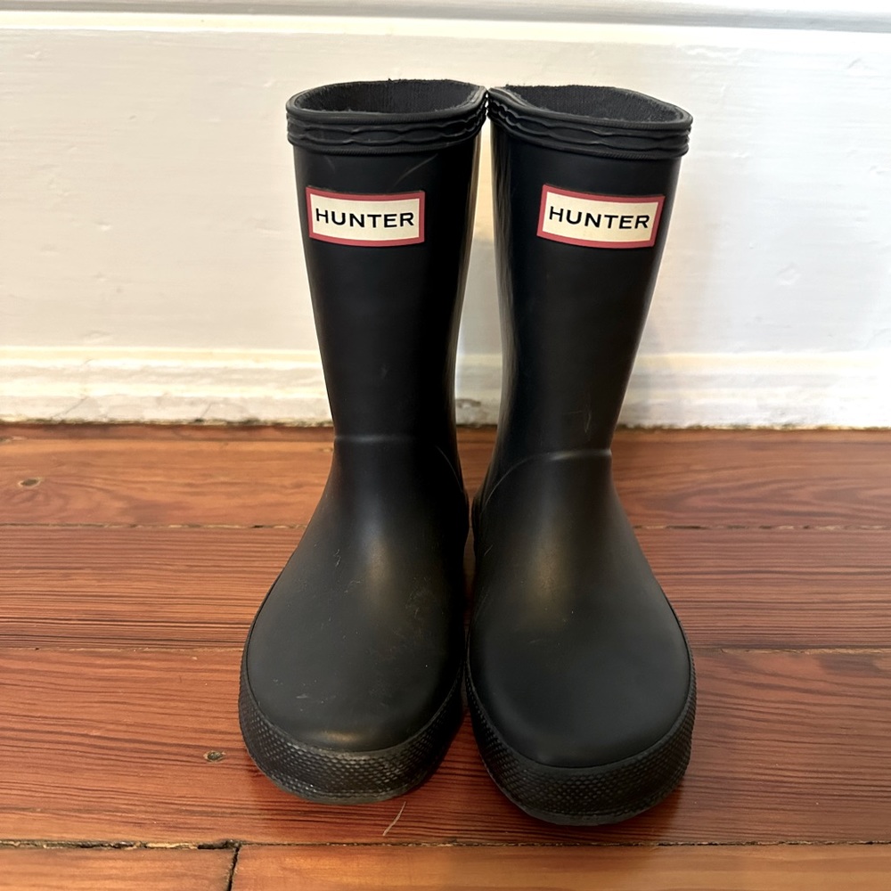 Unisex child My First Hunter rain boots in Navy.